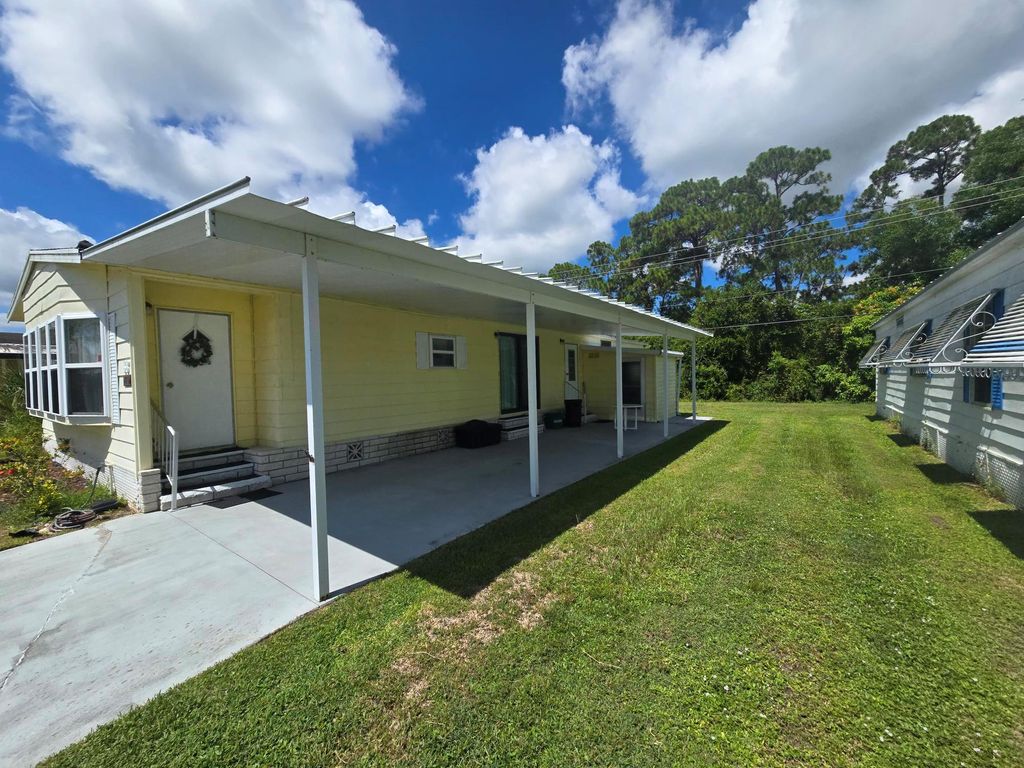 Photo of 38 Montoya, Fort Pierce, FL 34951 (MLS # R11008098)