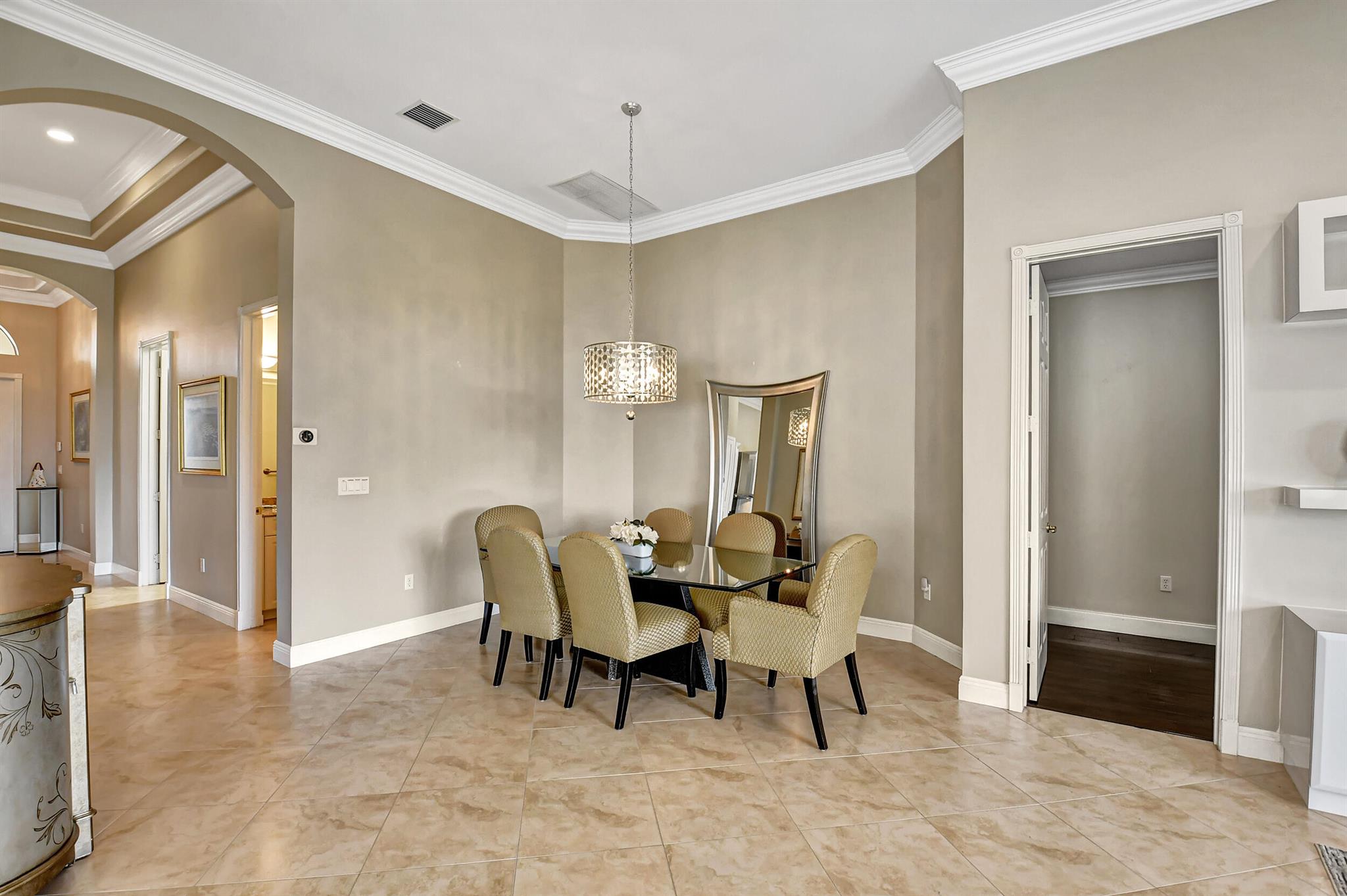 FOUR SEASONS/TIVOLI ISLES - Residential