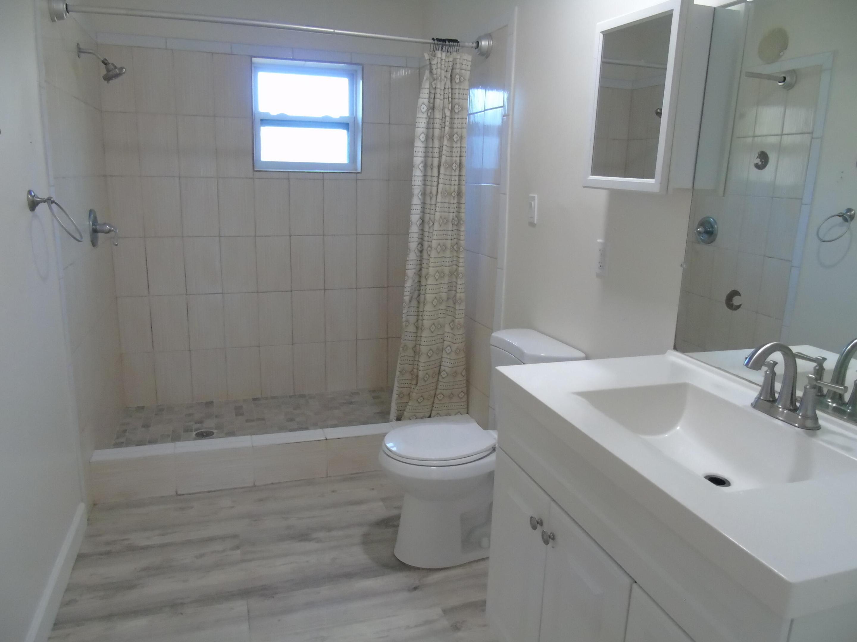 FLORAL PARK LANTANA - Residential