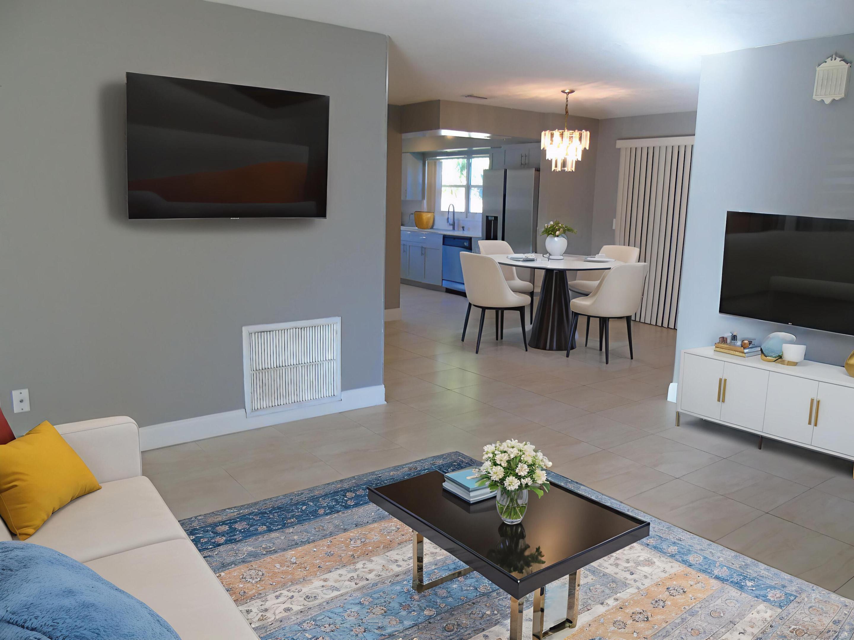 FLORAL PARK LANTANA - Residential