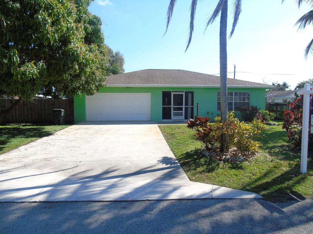 Photo of 6902 S Plymouth Drive, Lantana, FL 33462 (MLS # R11165555)