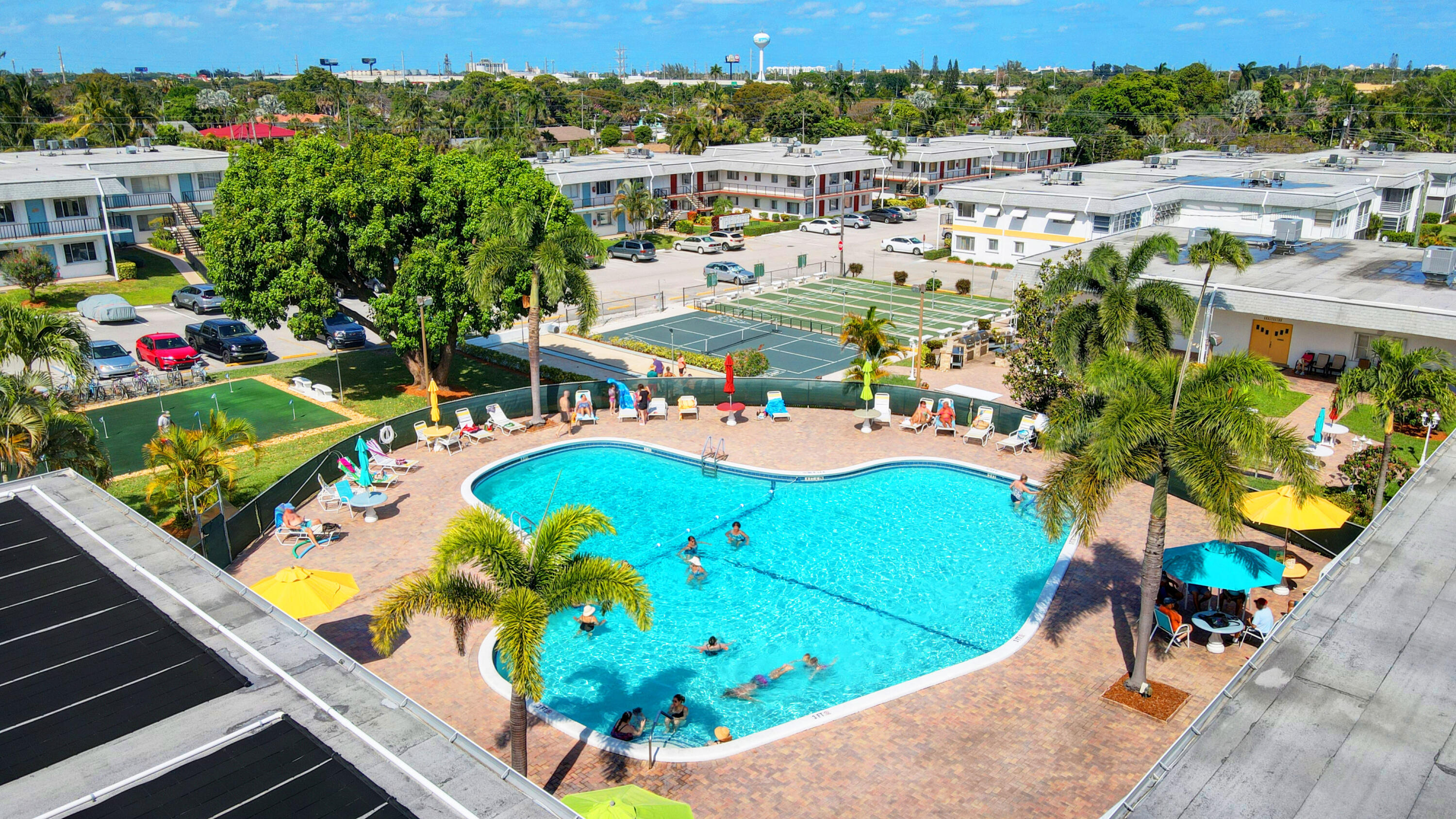 MURRY HILLS APT BLDG CONDO - Residential Lease