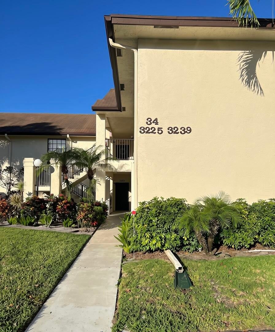 Photo of 3237 Jog Park Drive, Greenacres, FL 33467 (MLS # B26059341)