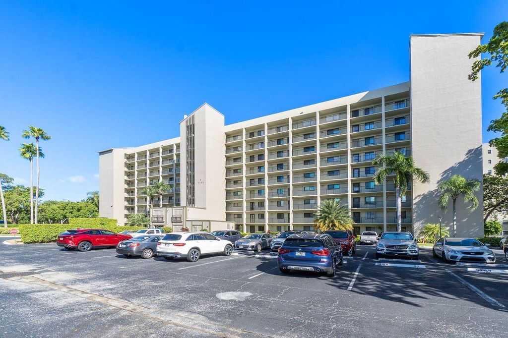 Photo of 2205 S Cypress Bend Dr #408, Pompano Beach, FL 33069 (MLS # F10406739)