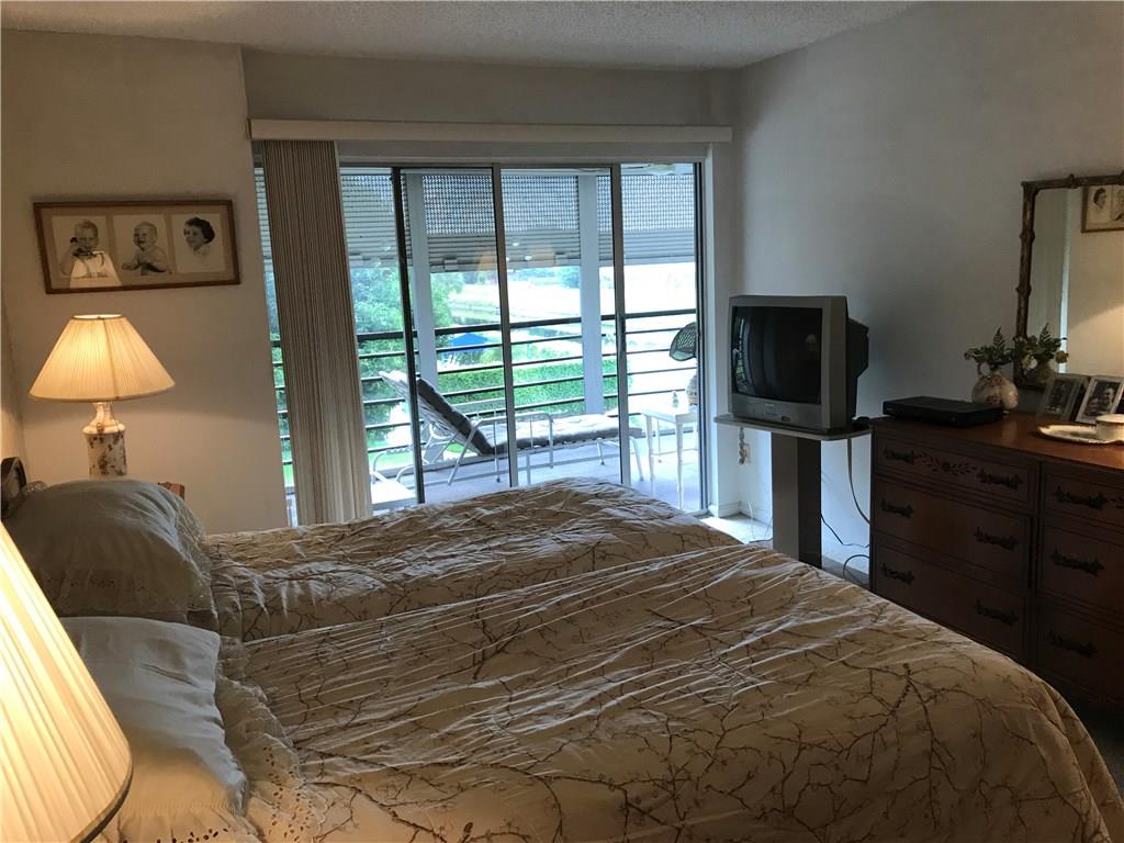 Pines of Boca Barwood - Residential