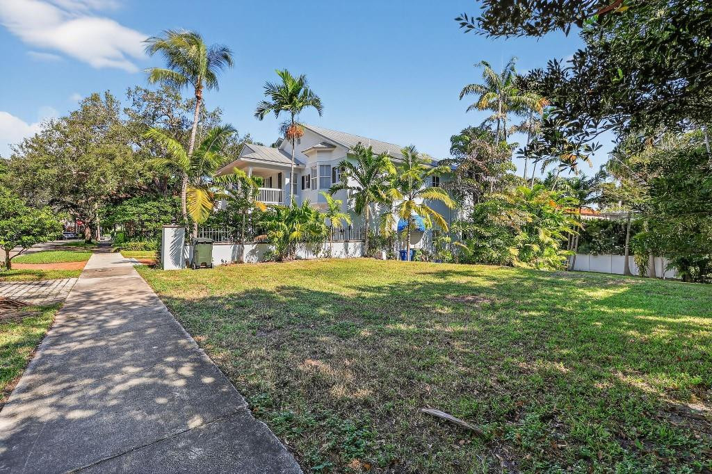 1018 SE 13th Terrace