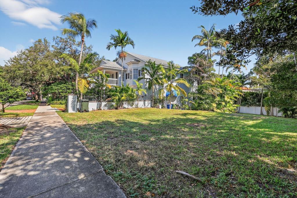 Rio Vista Isles - Land