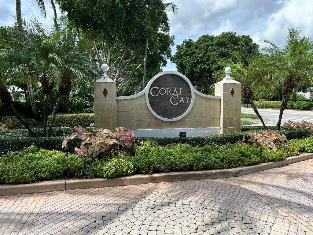 Photo of 152 Coral Cay Drive, Palm Beach Gardens, FL 33418 (MLS # R11112802)