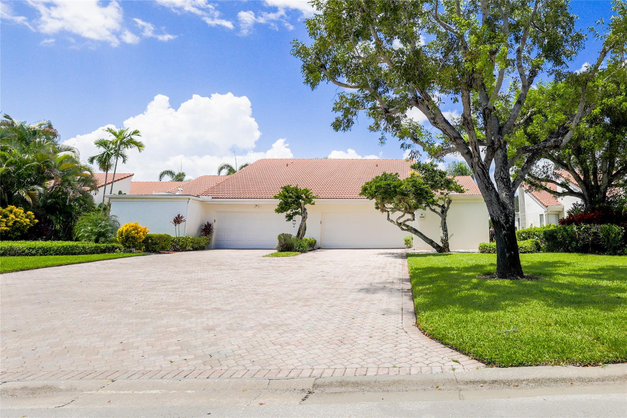 PEPPERTREE III - Residential