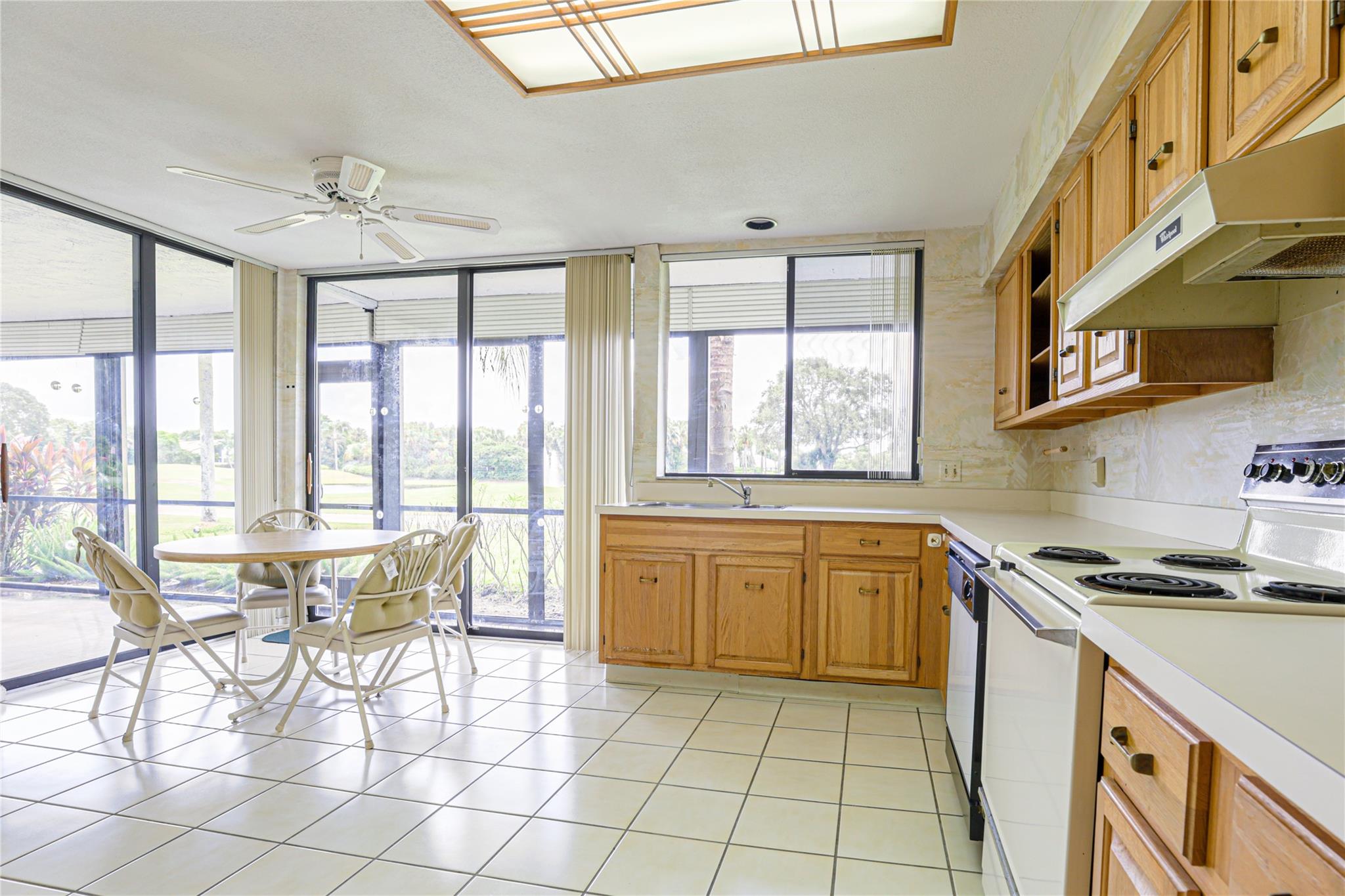 PEPPERTREE III - Residential