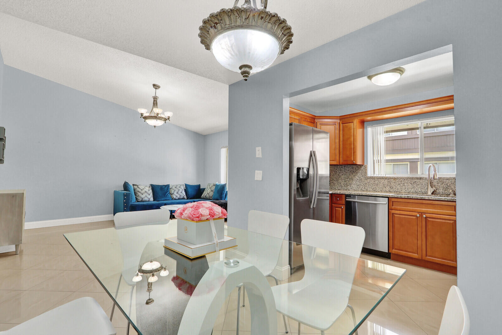 FOREST CONDO - Residential