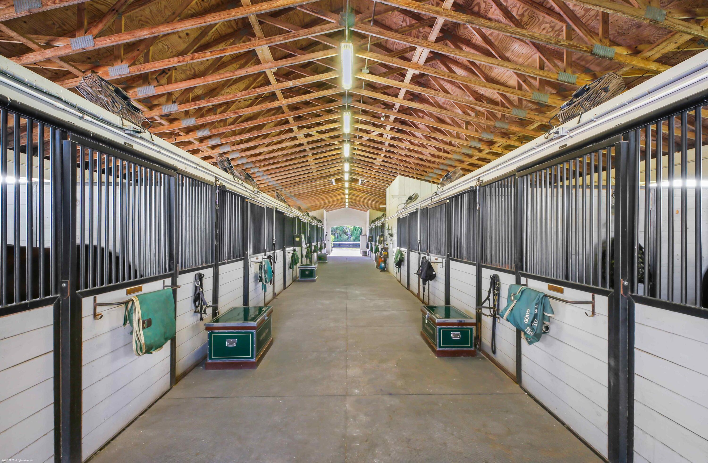 SADDLE TRAIL PARK OF WELL - Residential