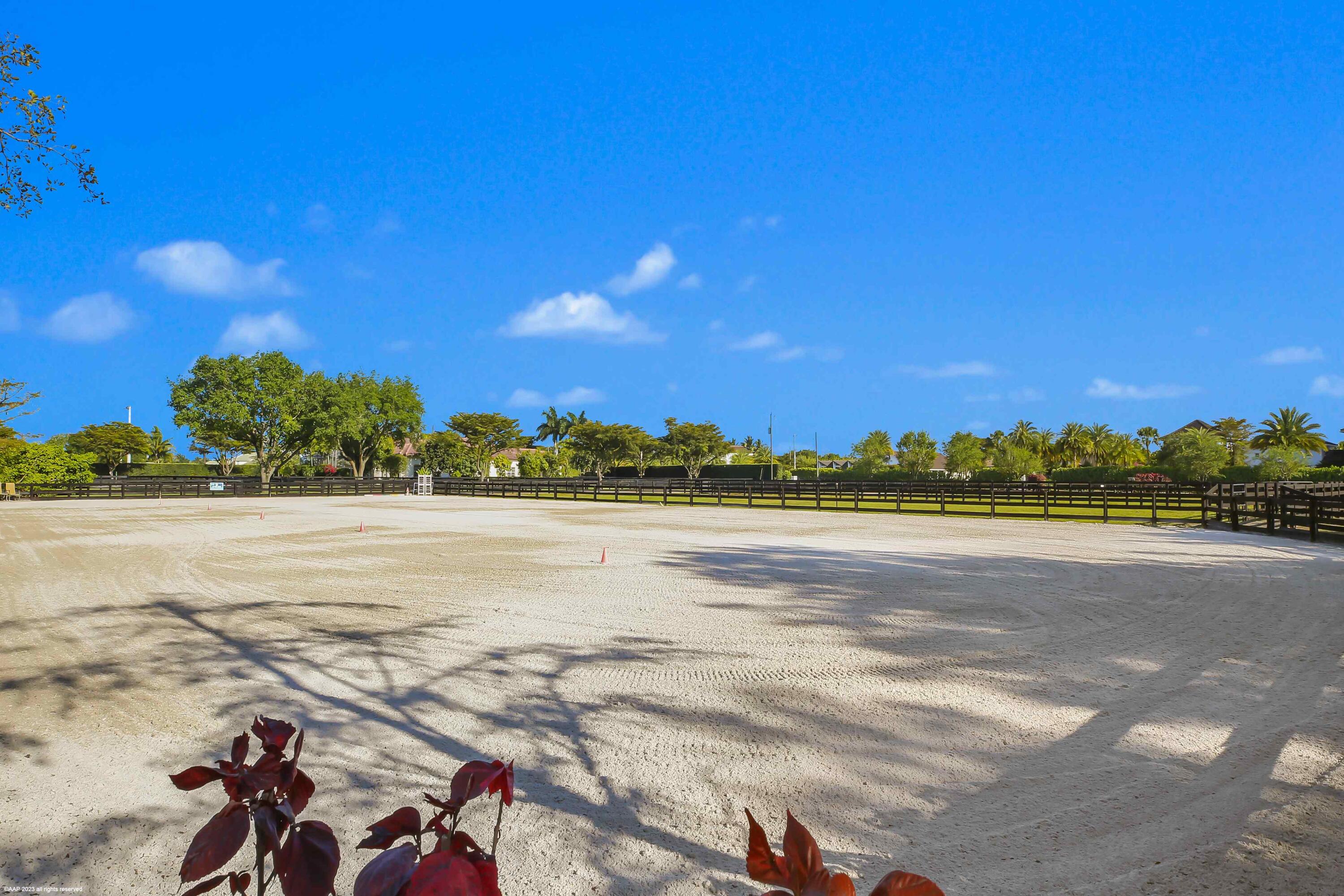 SADDLE TRAIL PARK OF WELL - Residential