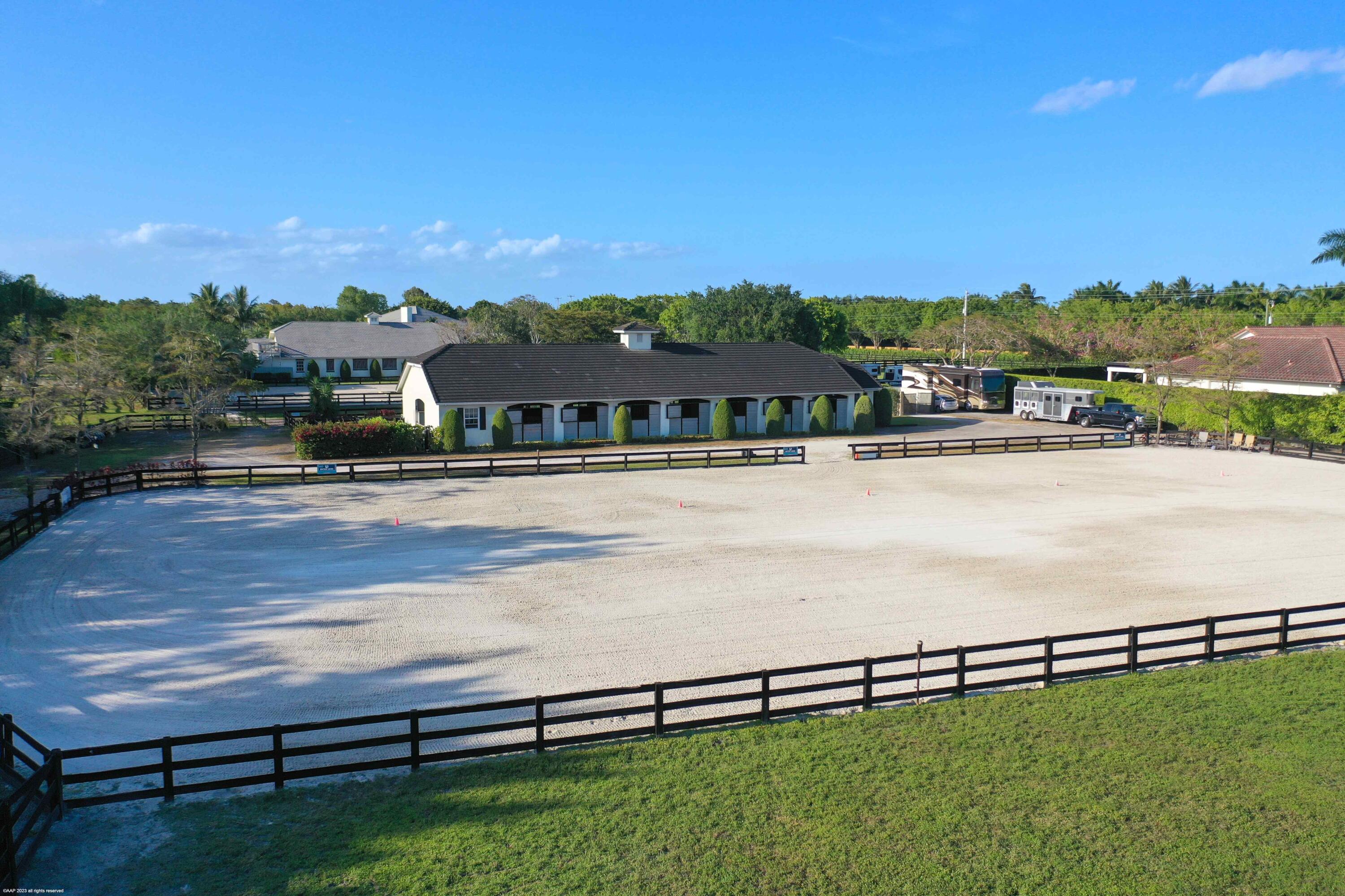 SADDLE TRAIL PARK OF WELL - Residential