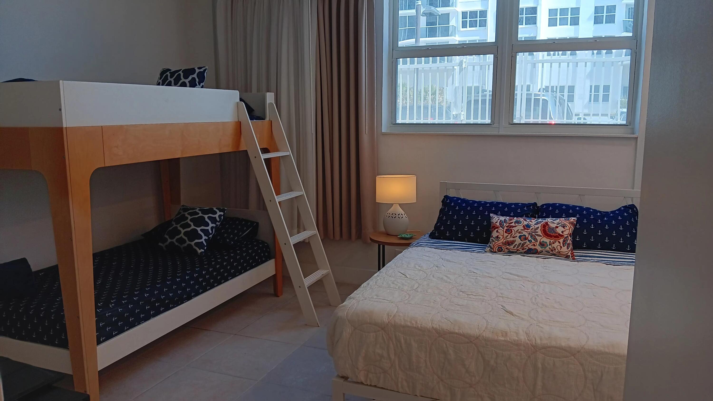 RESIDENCES ON HOLLYWOOD BEACH - Residential Lease