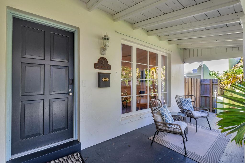 Photo of 438 38th Street, West Palm Beach, FL 33407 (MLS # R11132746)