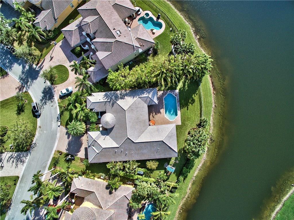 HERON ISLES - Residential