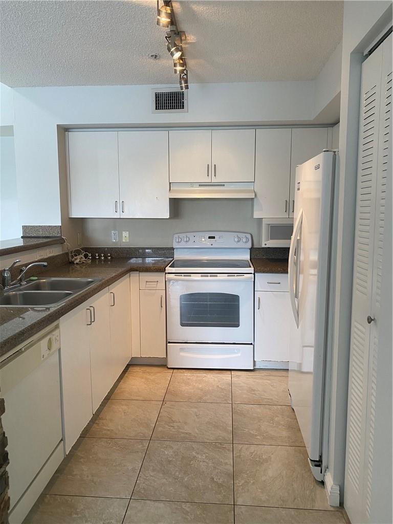 EL-AD ENCLAVE AT MIRAMAR - Residential Lease