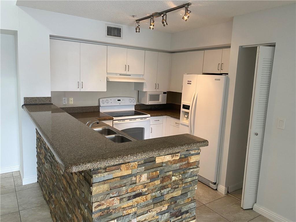 EL-AD ENCLAVE AT MIRAMAR - Residential Lease