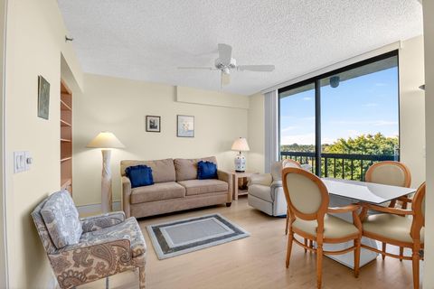 Tiny photo for 5279 Fountains Dr S #604, Lake Worth, FL 33467 (MLS # R11164585)