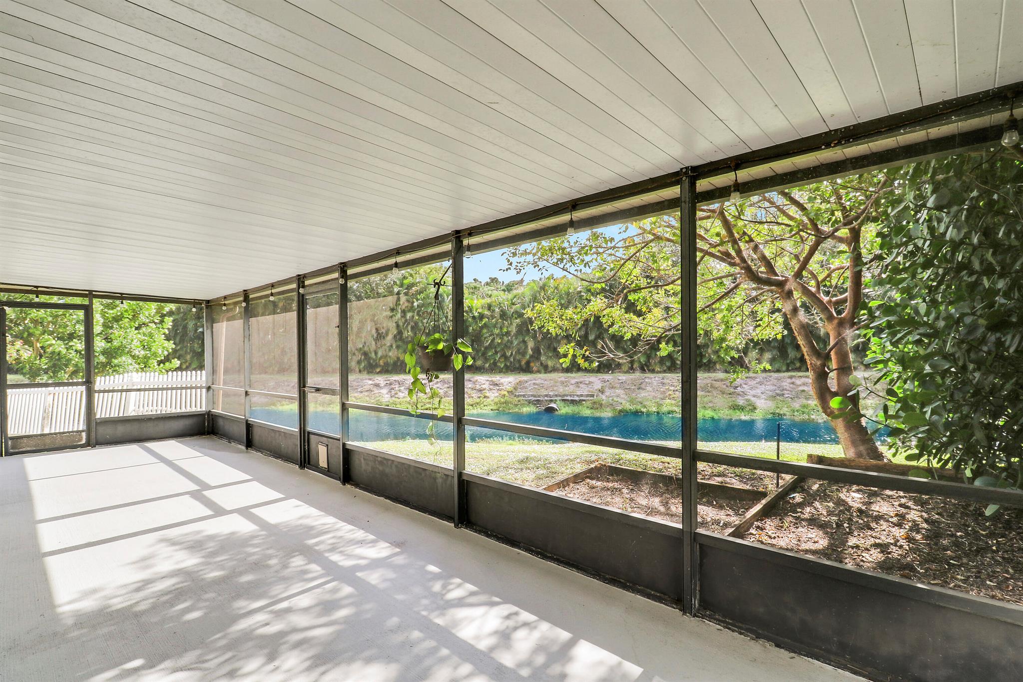 LAKES OF TARA UNIT 1 - Residential