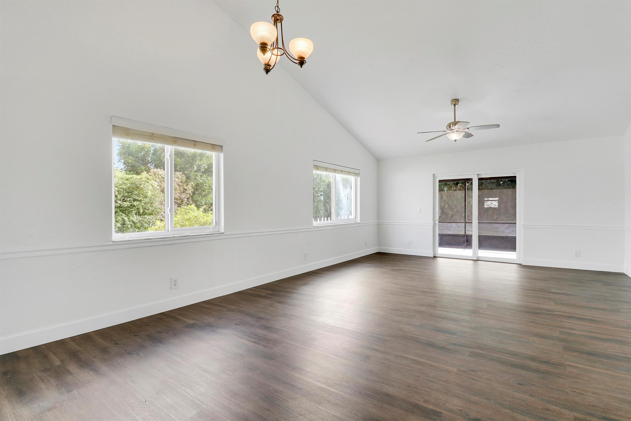 LAKES OF TARA UNIT 1 - Residential