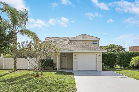 41 Tara Lakes Drive E Boynton Beach FL 33436