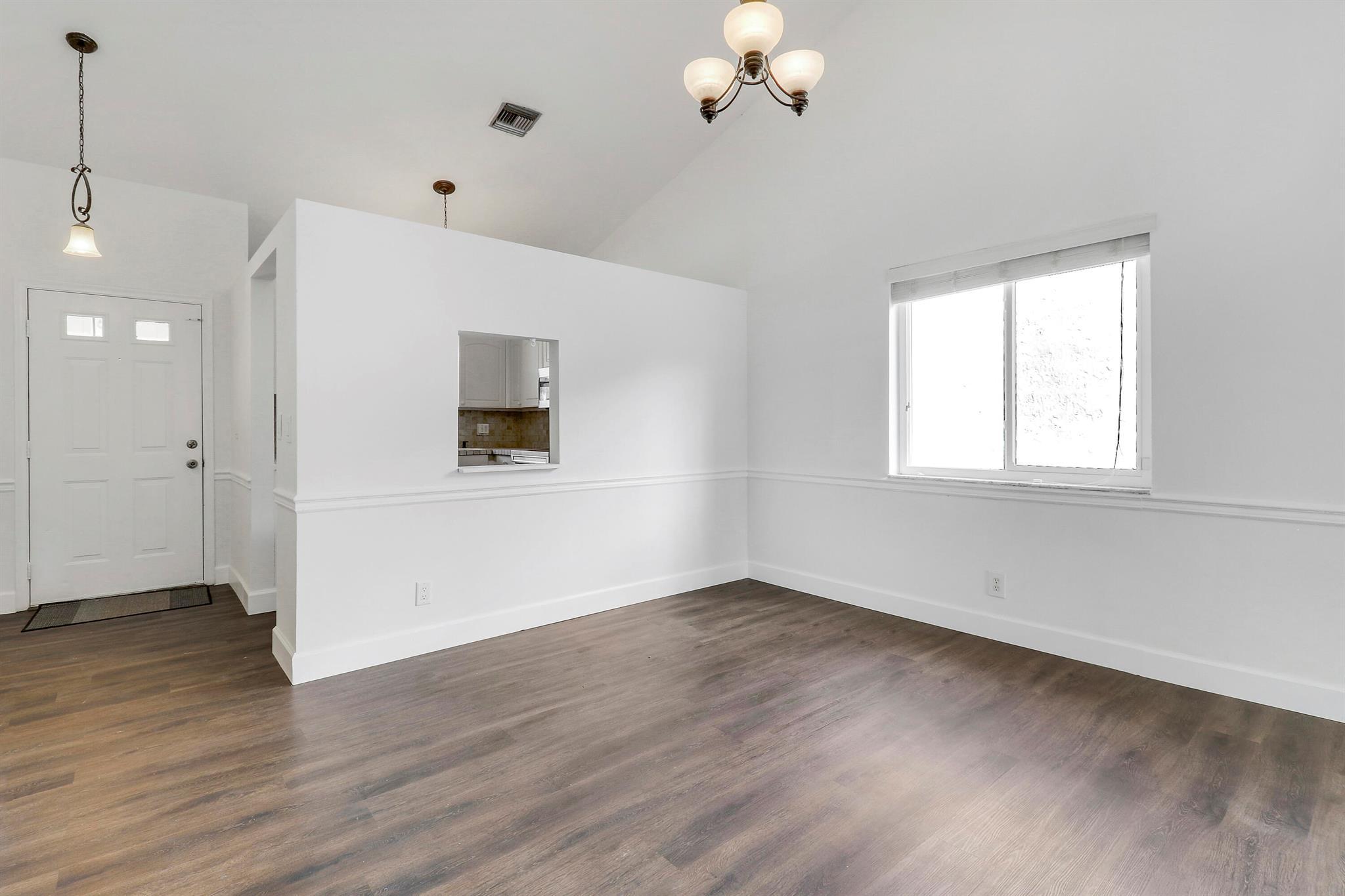 LAKES OF TARA UNIT 1 - Residential