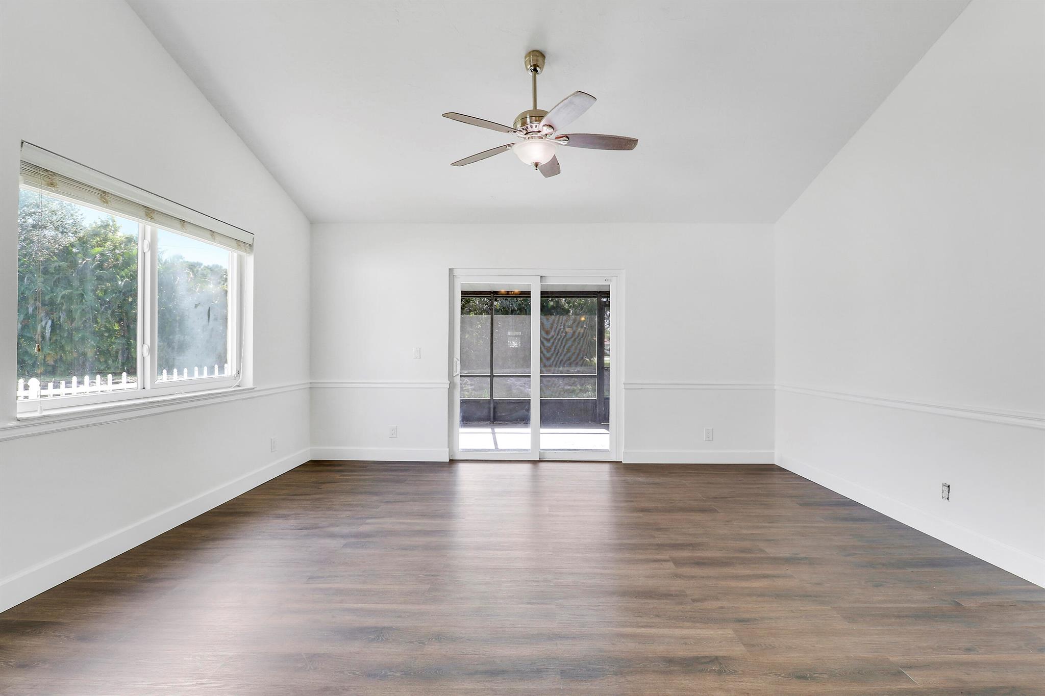 LAKES OF TARA UNIT 1 - Residential