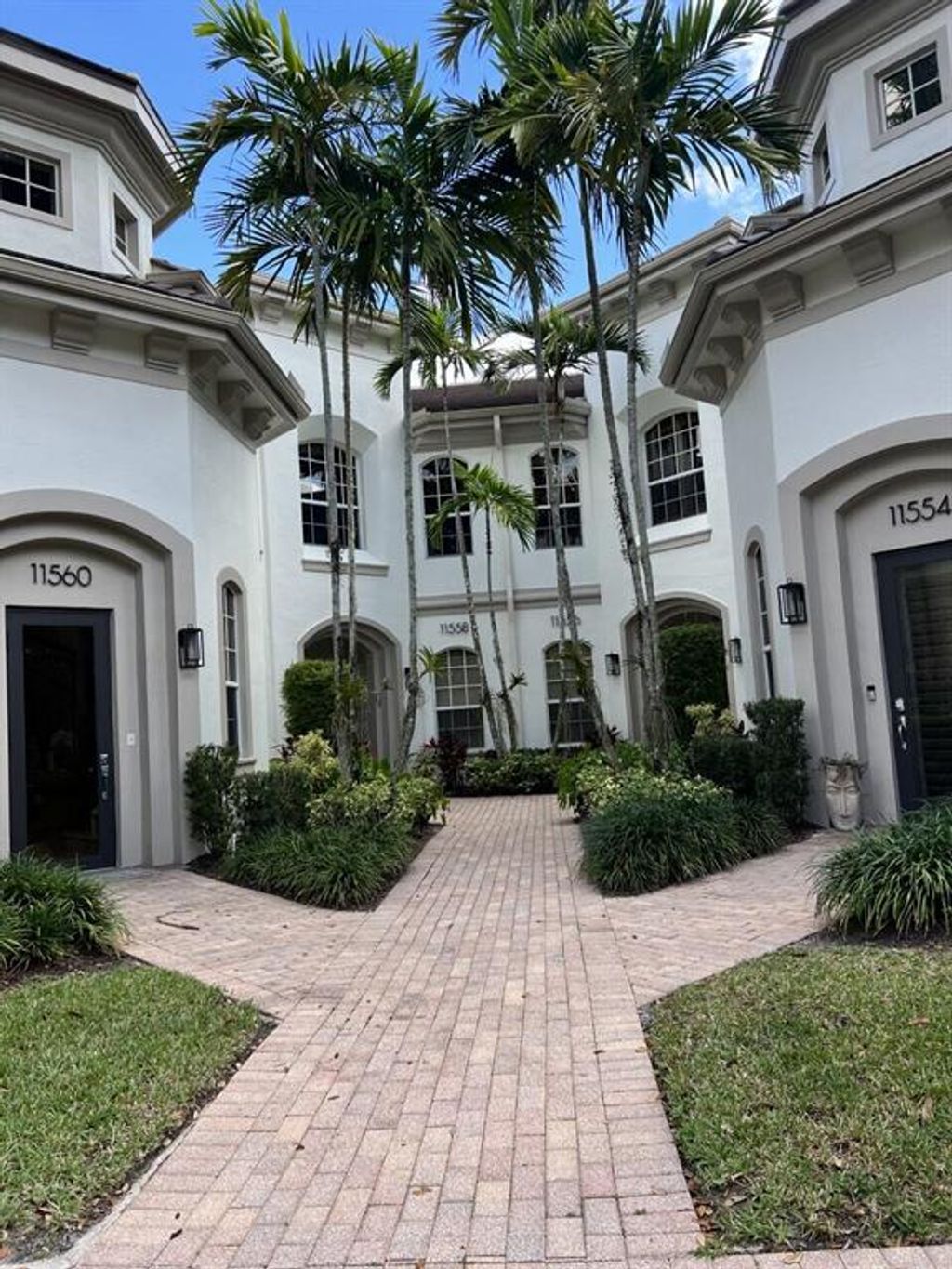 Photo of 11558 Villa Vasari Drive #-, Palm Beach Gardens, FL 33418 (MLS # R10869241)