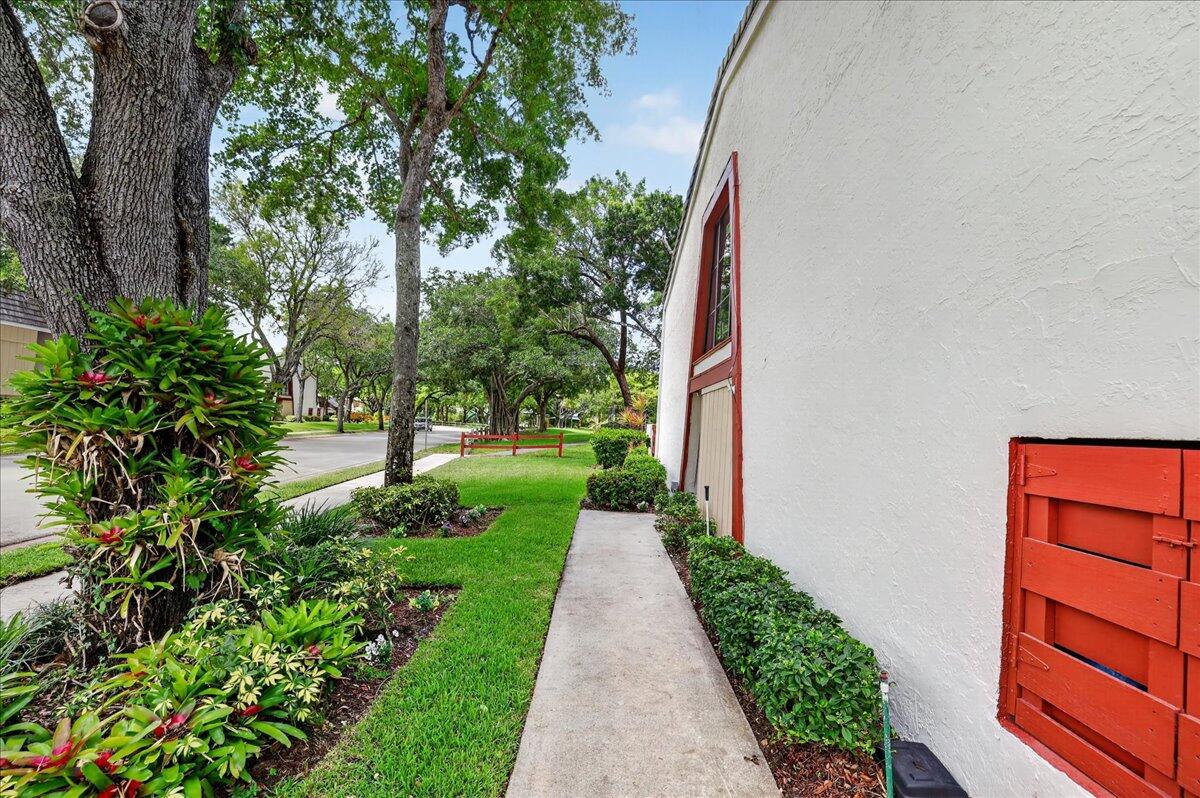 2999 Oaktree Lane 343