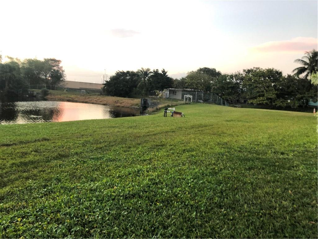 LAKE PARK GARDENS # 3 - Residential