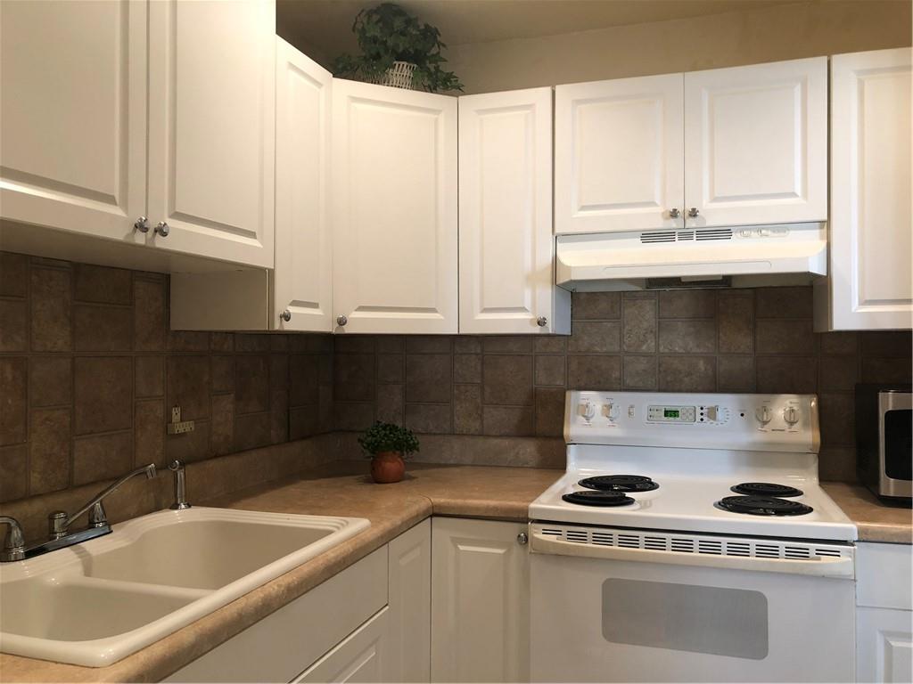 LAKE PARK GARDENS # 3 - Residential