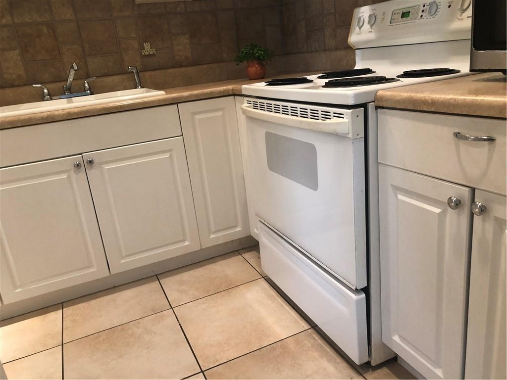 LAKE PARK GARDENS # 3 - Residential