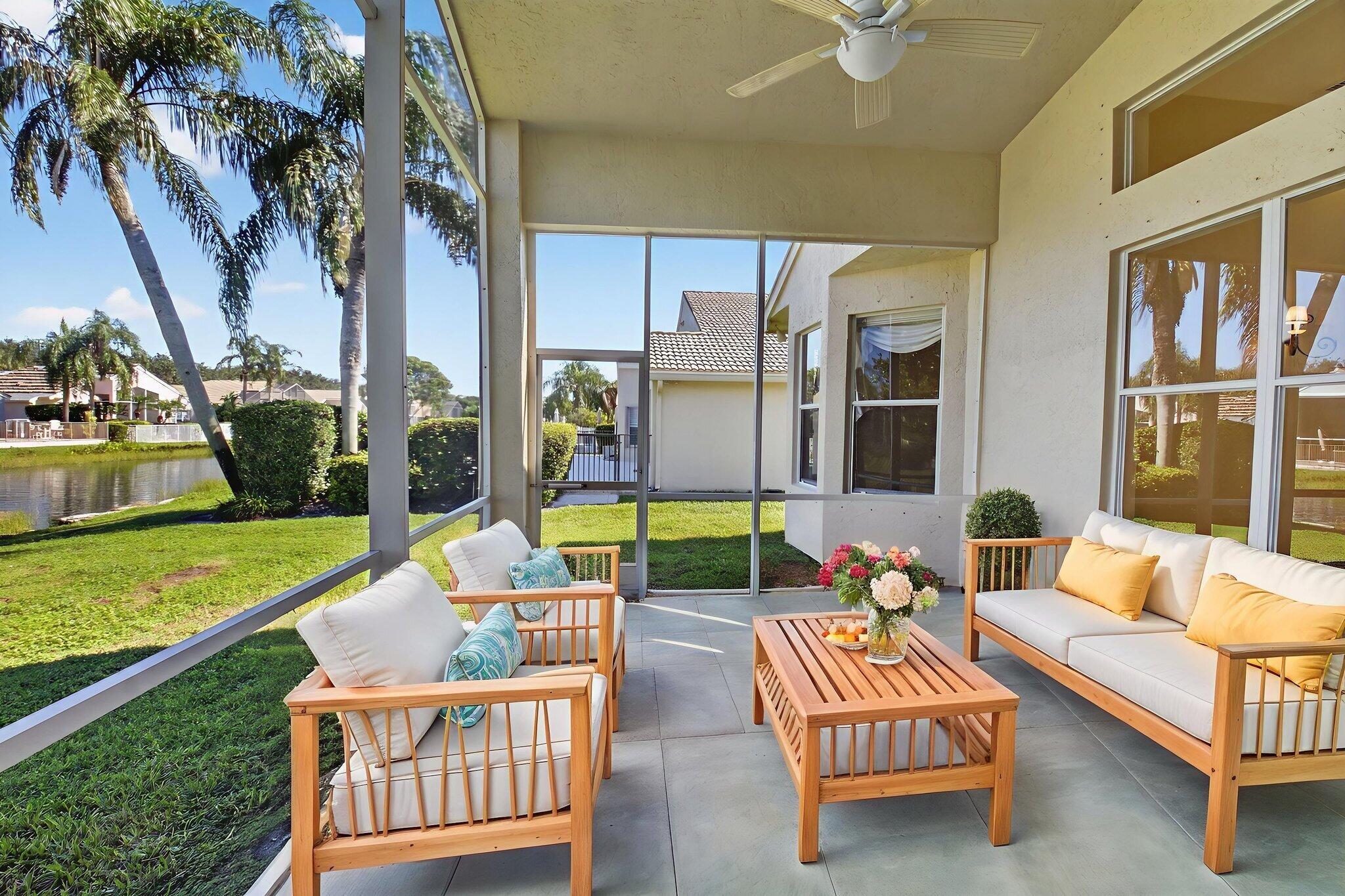 VALENCIA FALLS - Residential