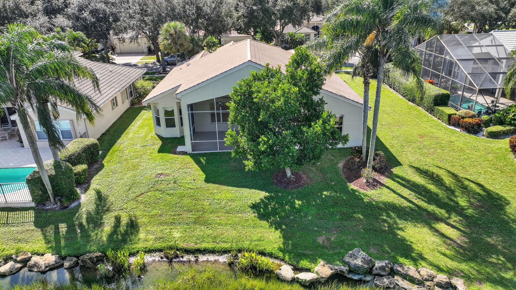 VALENCIA FALLS - Residential