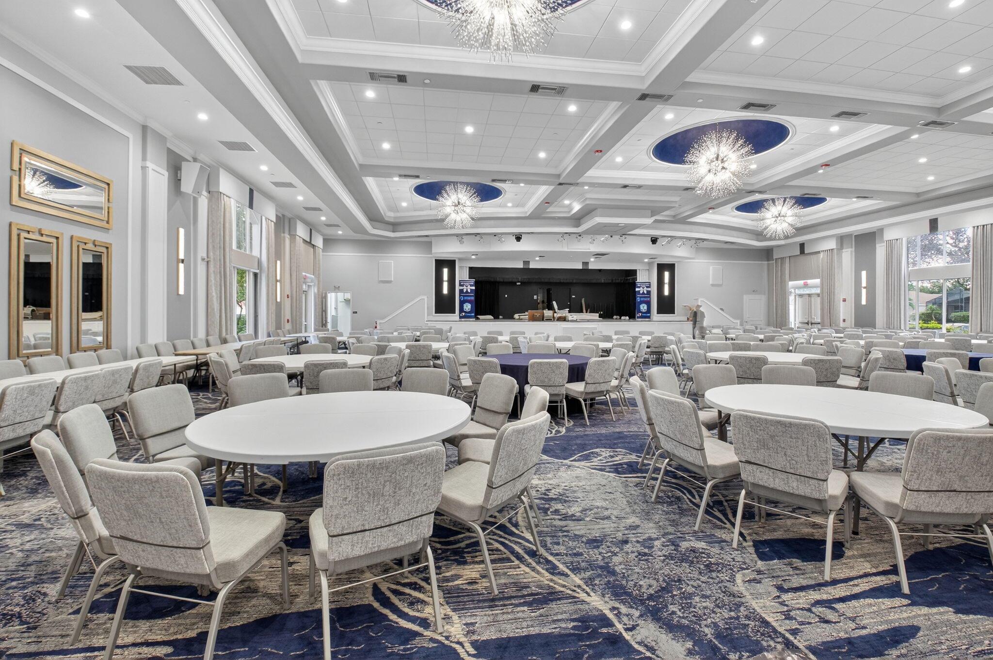 VALENCIA FALLS - Residential