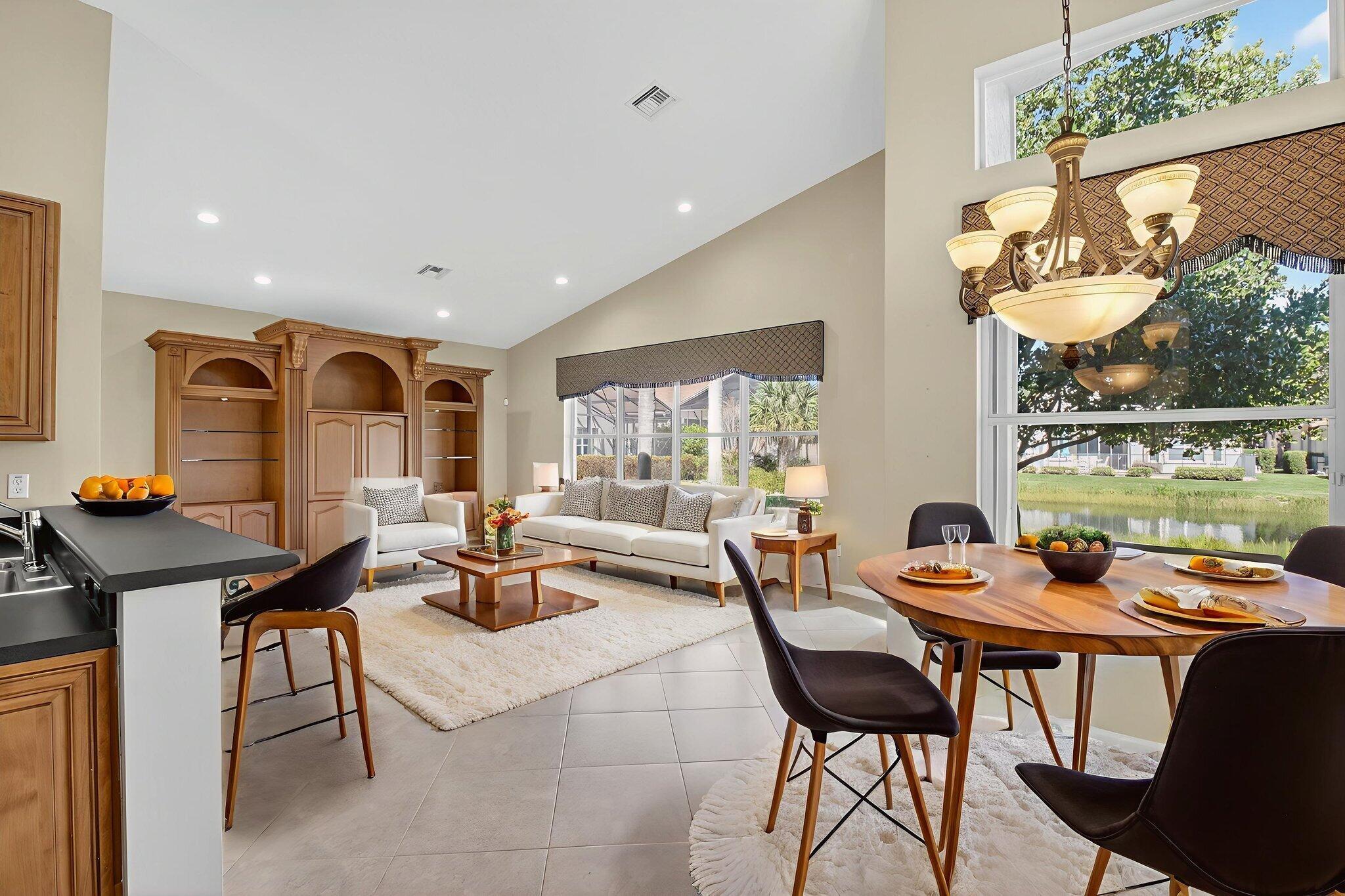 VALENCIA FALLS - Residential