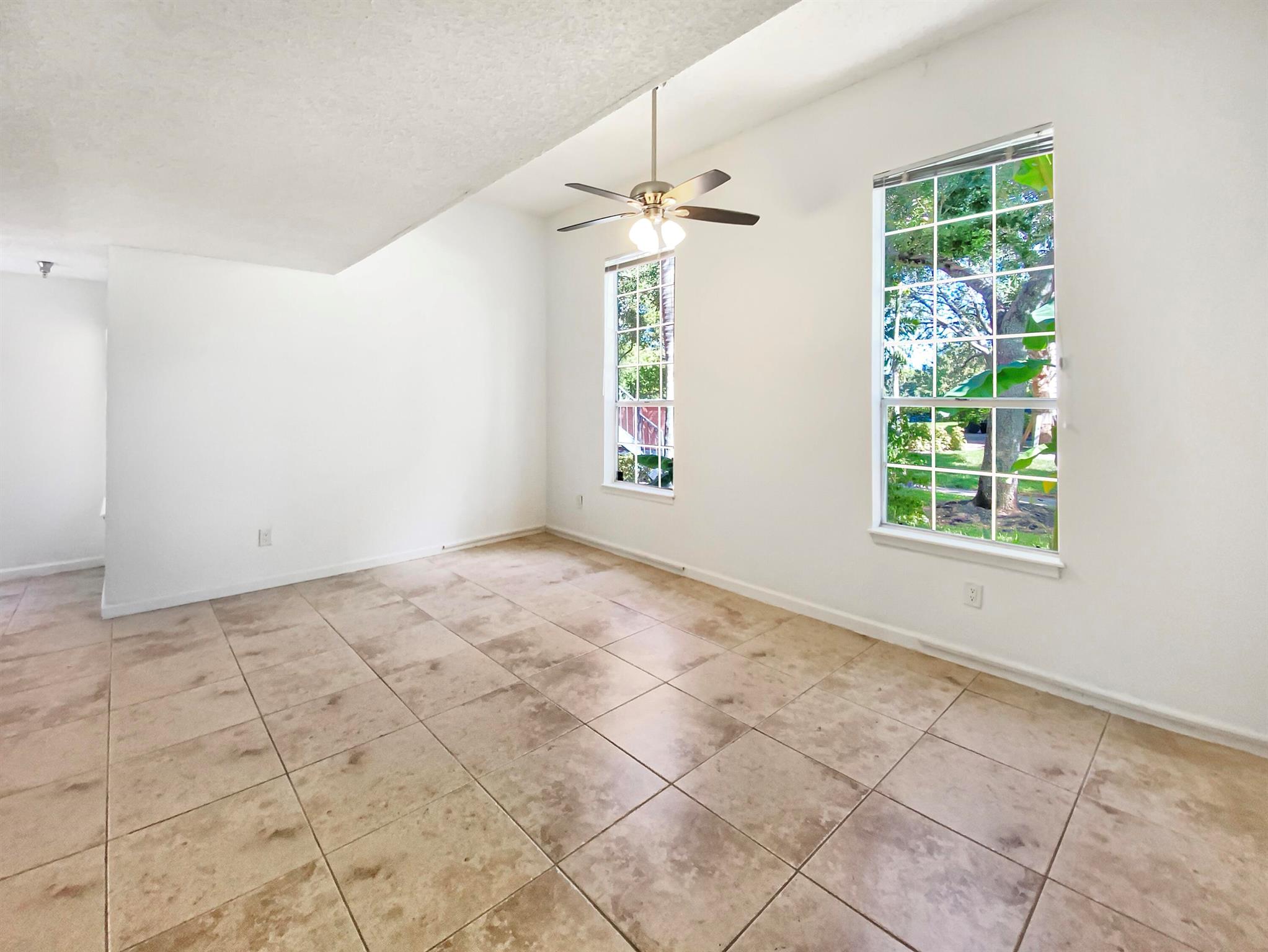 1345 Crystal Way M