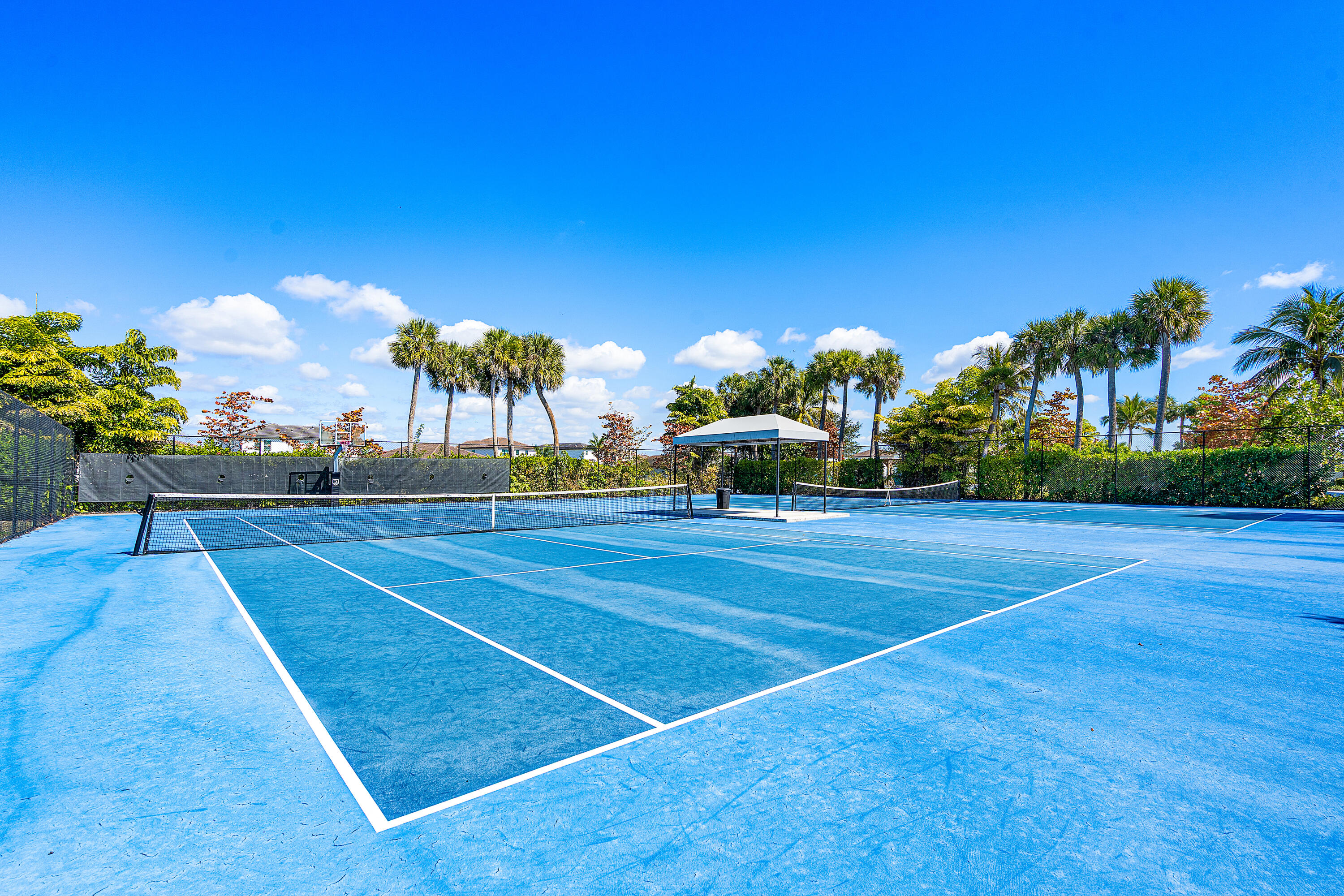 CRESTWOOD NORTH - Residential