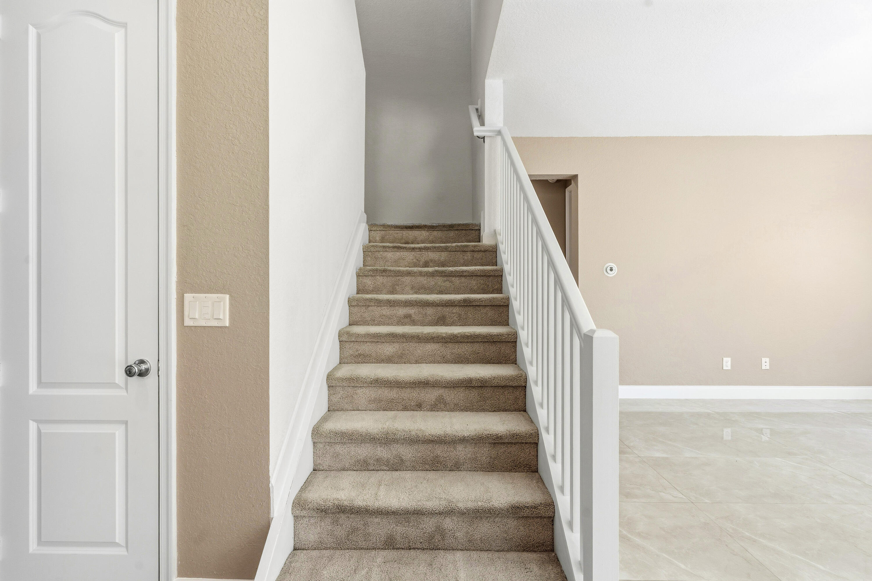 CRESTWOOD NORTH - Residential