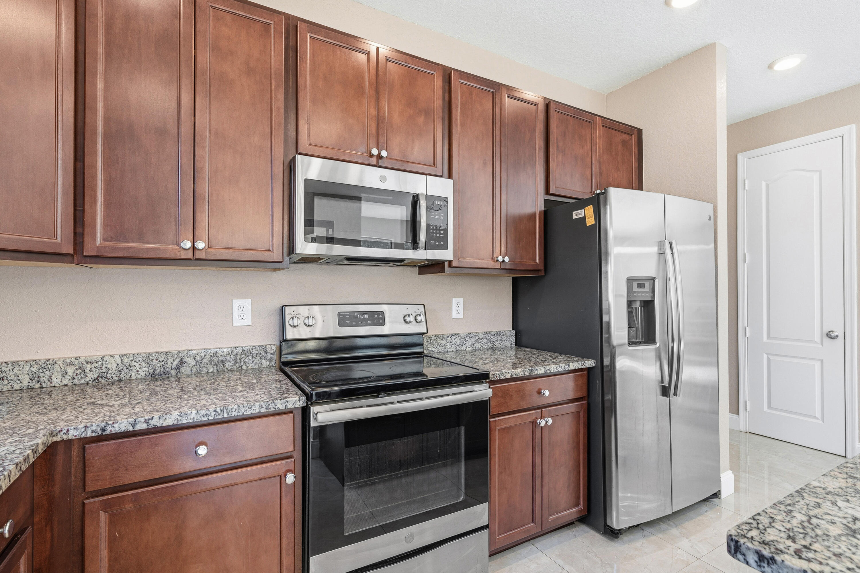 CRESTWOOD NORTH - Residential