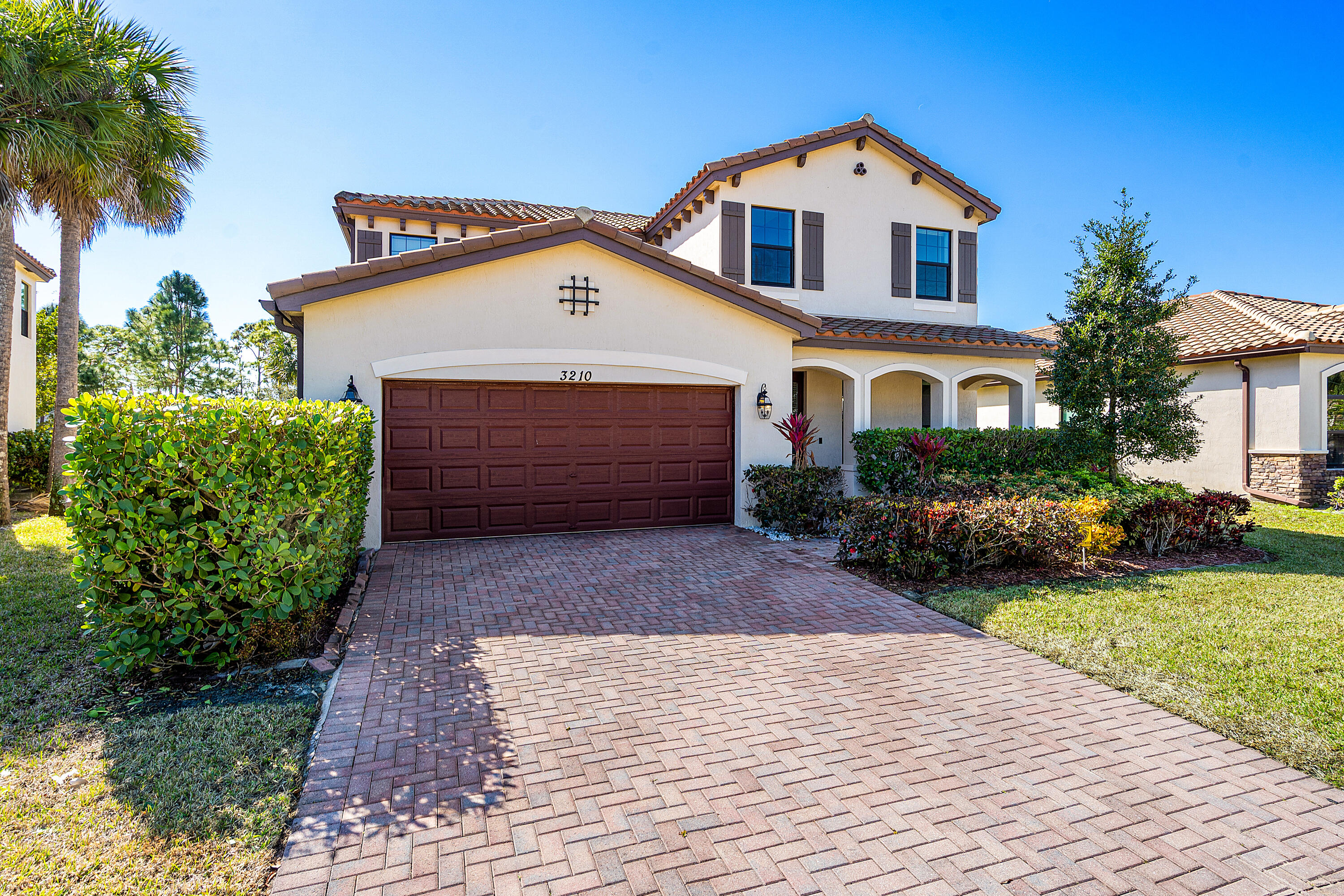 CRESTWOOD NORTH - Residential