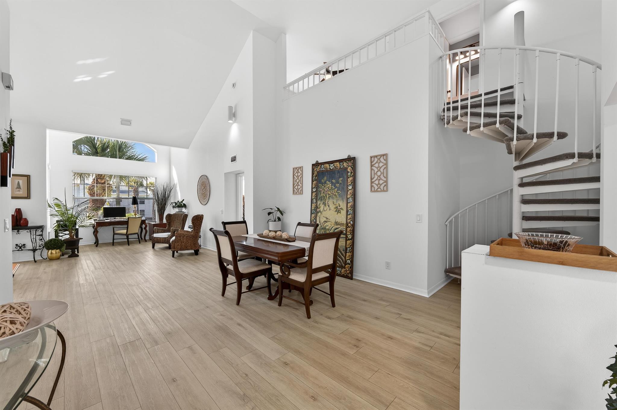 SEA COLONY CONDO - Residential