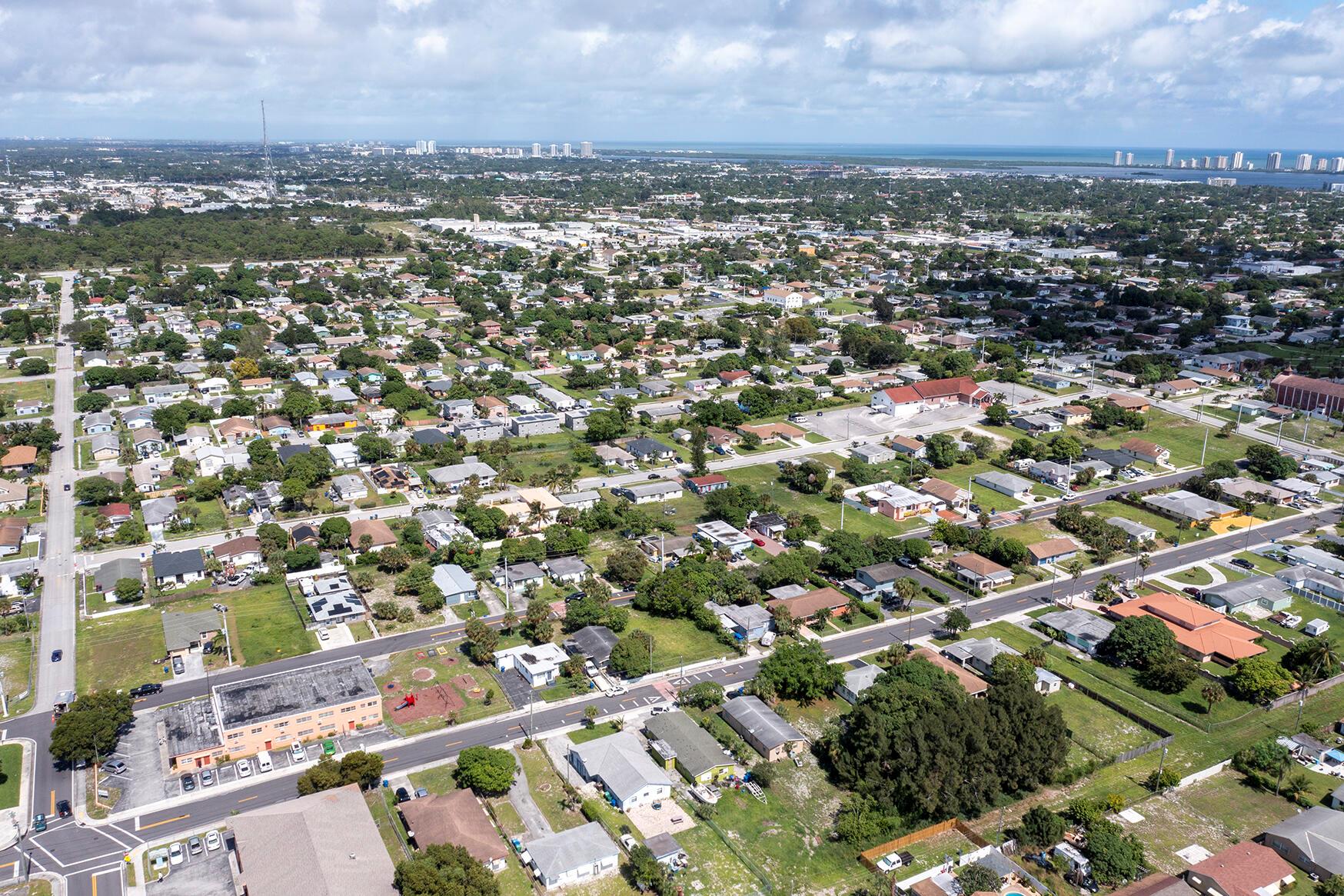 1440 W 28th Street