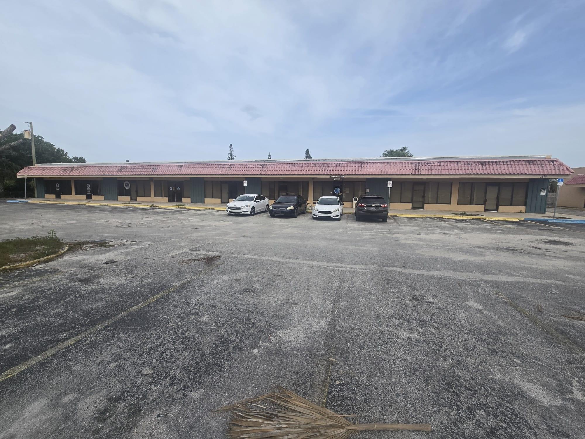 3214 S US Highway 1