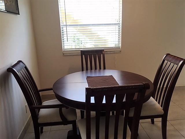 KINGS POINT SAXONY CONDOS - Residential