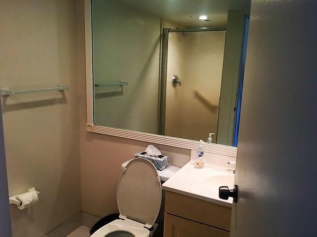 KINGS POINT SAXONY CONDOS - Residential