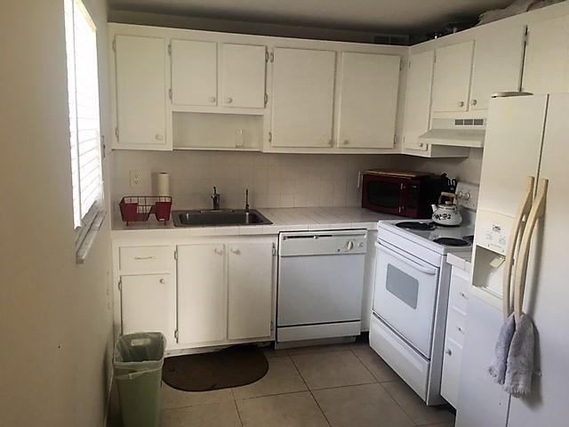 KINGS POINT SAXONY CONDOS - Residential