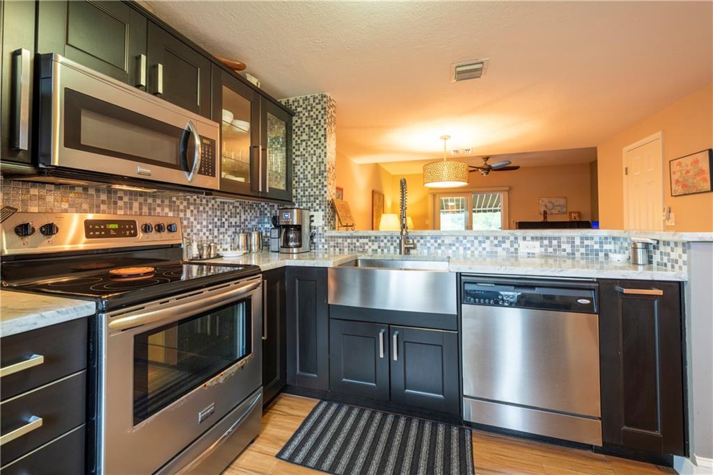 EDGEWATER TOWNHOMES - Residential